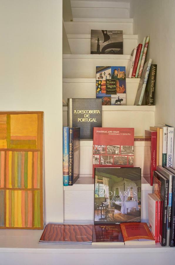 Charming Apartment Em Belem-Books And Canvas Лиссабон Экстерьер фото
