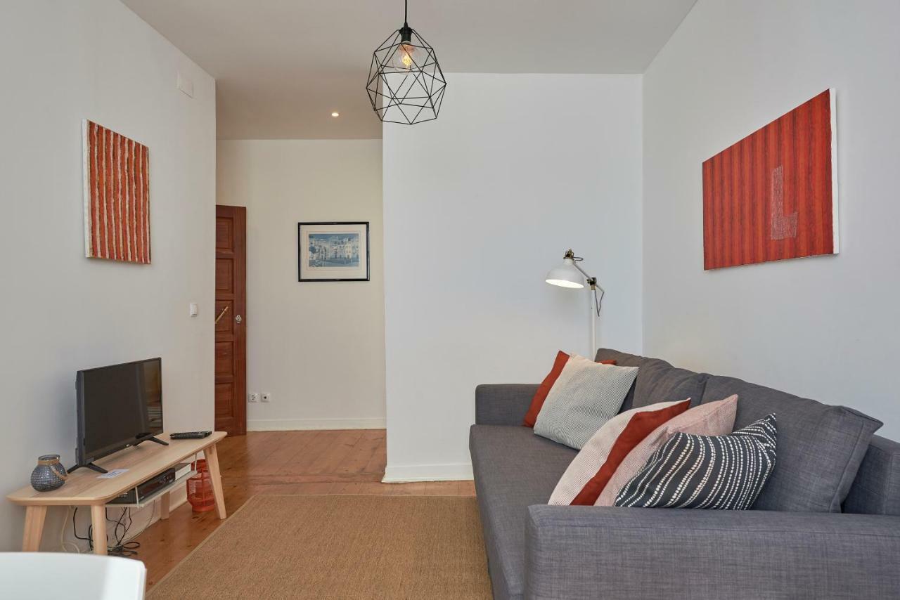 Charming Apartment Em Belem-Books And Canvas Лиссабон Экстерьер фото