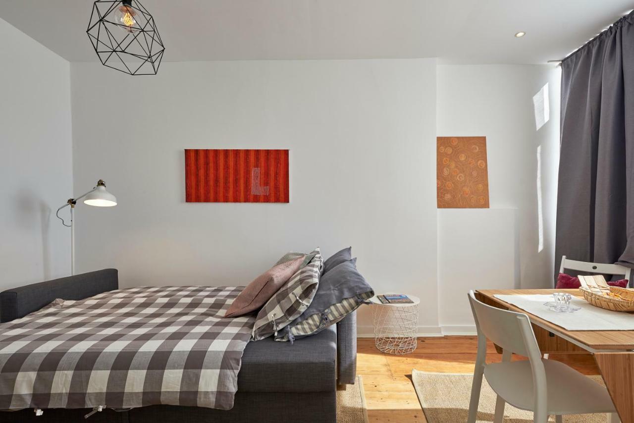 Charming Apartment Em Belem-Books And Canvas Лиссабон Экстерьер фото